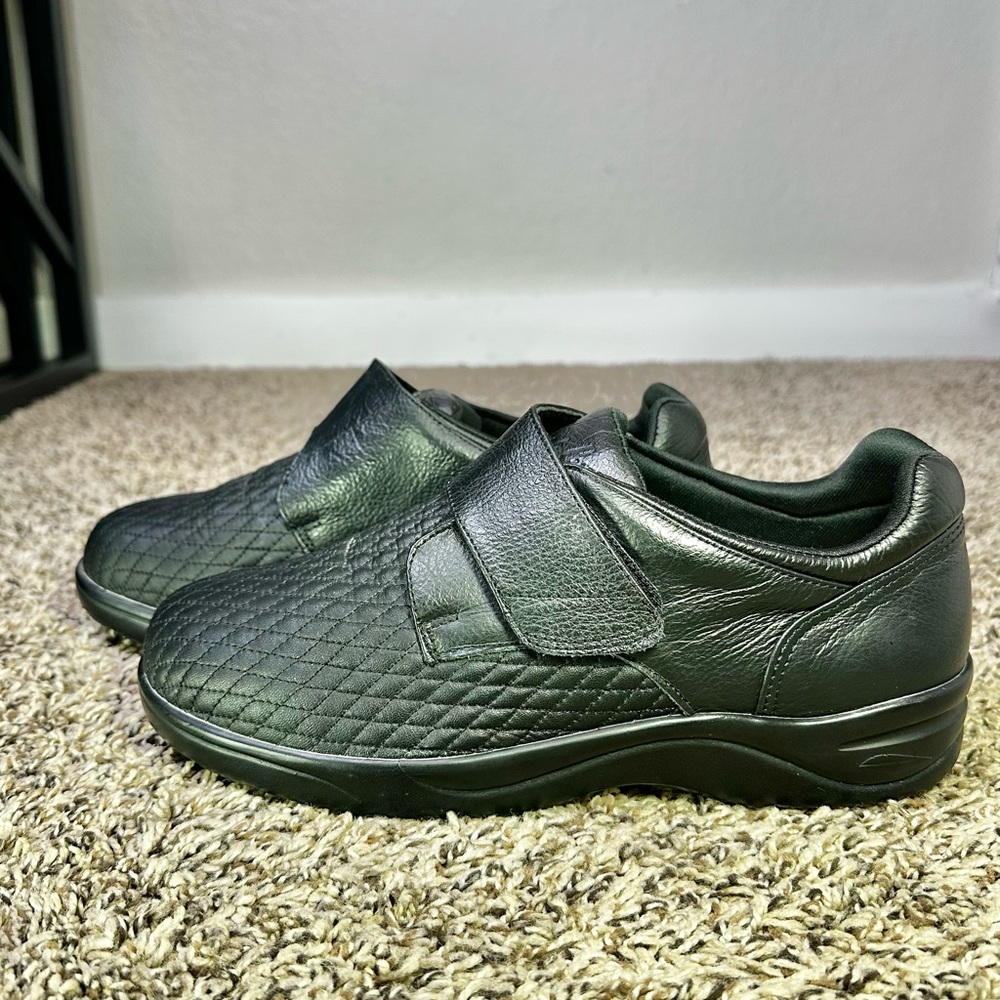 Stride Lite Classic Sydney Women Size 9W/Mens 8W Diabetic Stretch Leather Shoes